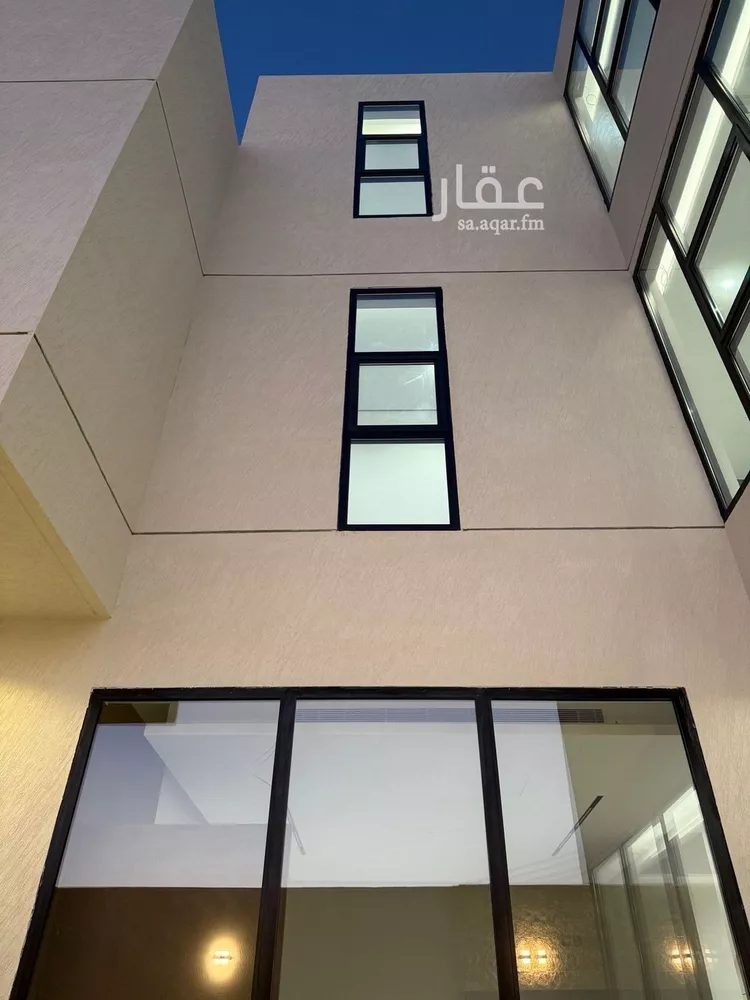 فيلا للبيع في شارع أبي يوسف المقدسي, حي المهدية, مدينة الرياض, منطقة الرياض صورة 4