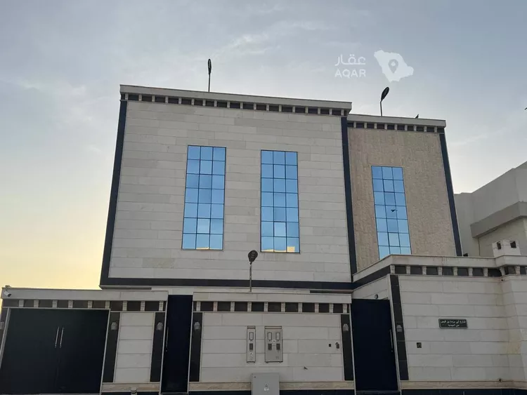 Villa for Sale in Riyadh Al Mahdiyah صورة 2