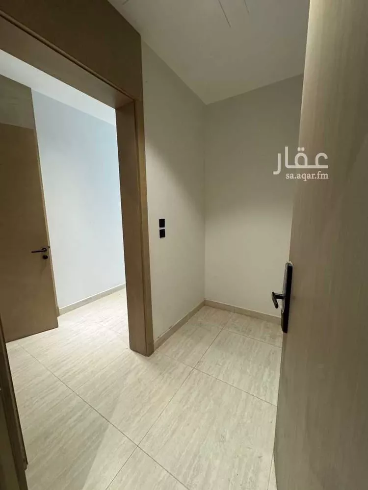 Floor for Sale in Jeddah Al Hamra 10