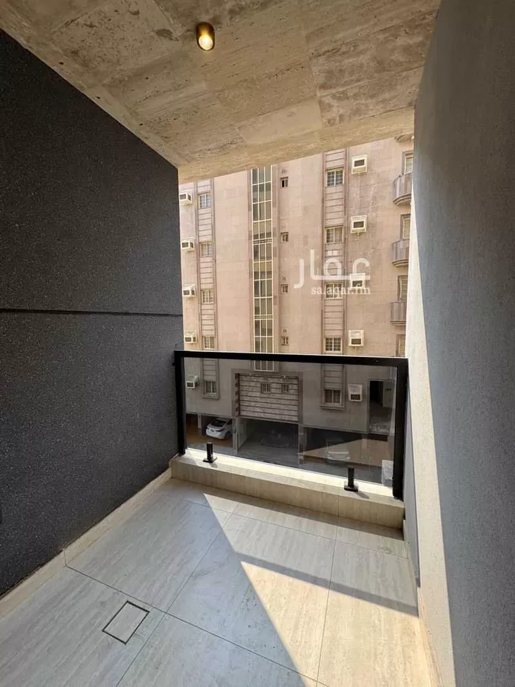 Floor for Sale in Jeddah Al Hamra 30