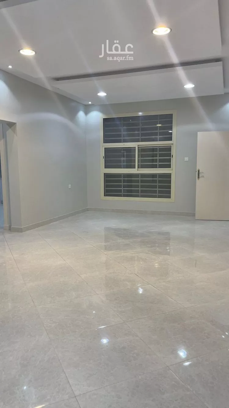 عمارة للإيجار في حي الخالدية, مدينة عنيزه, منطقة القصيم