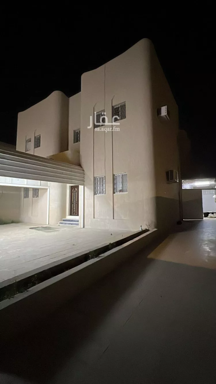 فيلا للبيع في شارع تركي العتيبي, حي الأشرفية, مدينة عنيزة, منطقة القصيم صورة 2