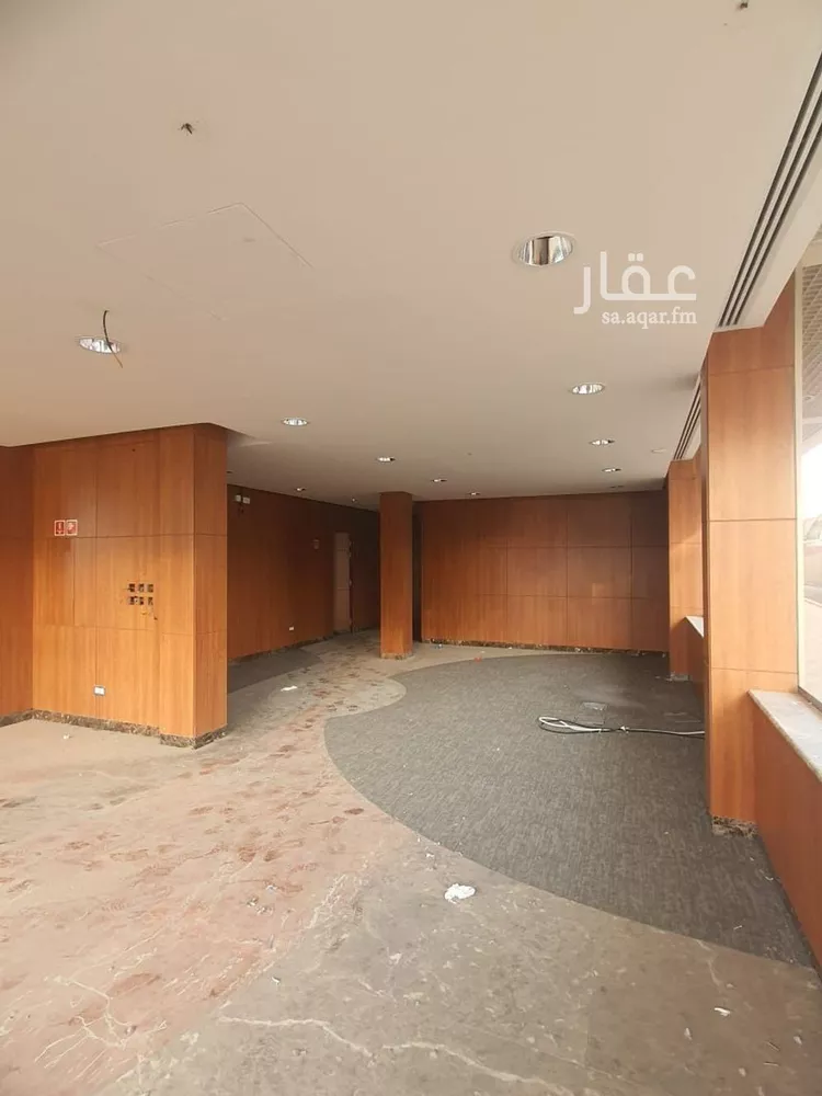 محل للإيجار في شارع طريق زامل السليم , حي الفاخرية, مدينة عنيزه, منطقة القصيم صورة 3