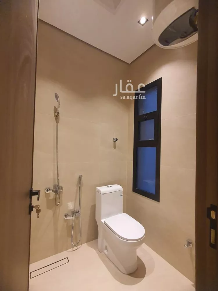 فيلا للبيع في شارع عبدالعزيز محمد القاضي, حي الريان, مدينة عنيزة, منطقة القصيم 11