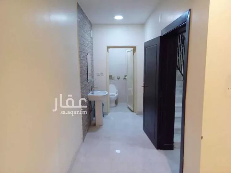 فيلا للبيع في شارع جادة الوهلان, حي وسط المدينة, مدينة عنيزه, منطقة القصيم صورة 5