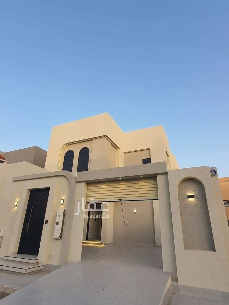 فيلا للبيع في شارع محمد الحصري, حي المصيف, مدينة عنيزة, منطقة القصيم صورة 2