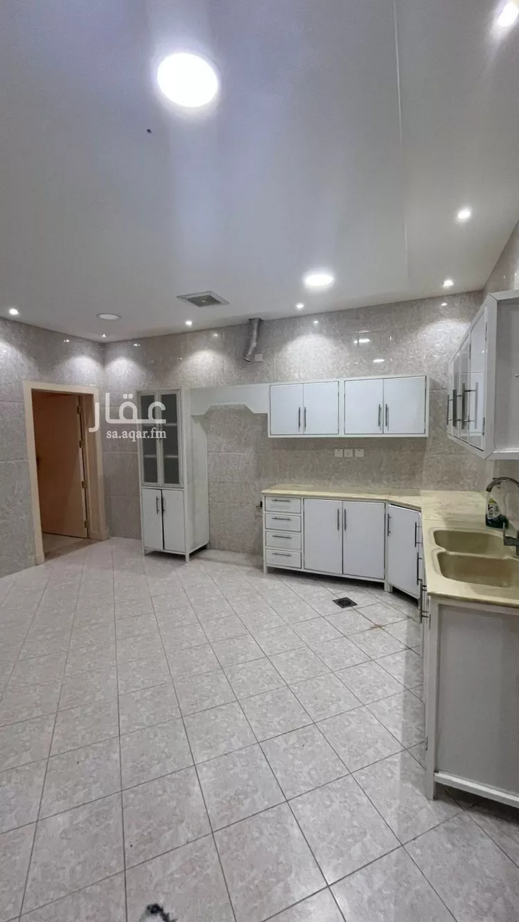 عمارة للإيجار في حي الخالدية, مدينة عنيزه, منطقة القصيم صورة 5