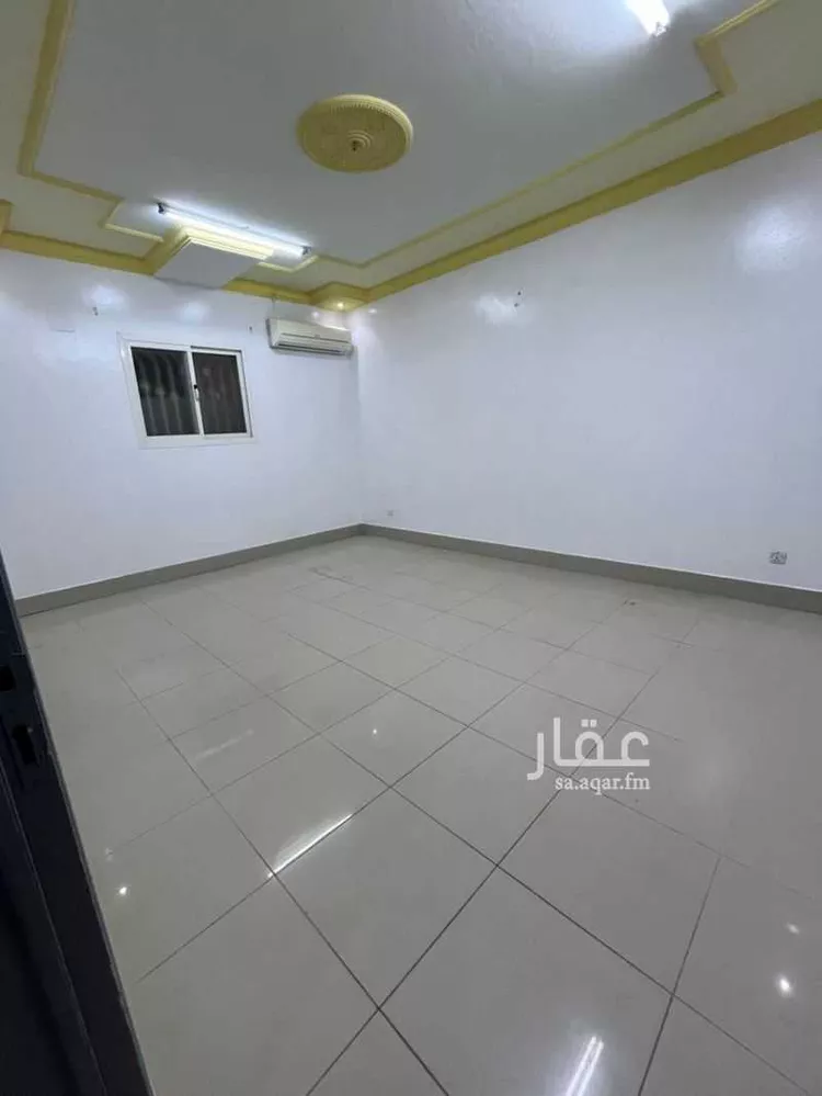 عمارة للإيجار في شارع الدامغ, حي وسط المدينة, مدينة عنيزه, منطقة القصيم