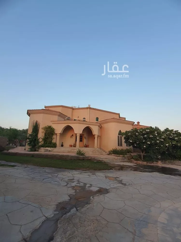 فيلا للبيع في شارع عبد المحسن الطوسي, حي الروابي, مدينة عنيزه, منطقة القصيم صورة 2