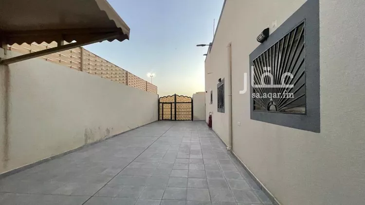 دور للبيع في شارع بلال الانصاري, حي المروج, مدينة عنيزة, منطقة القصيم صورة 3