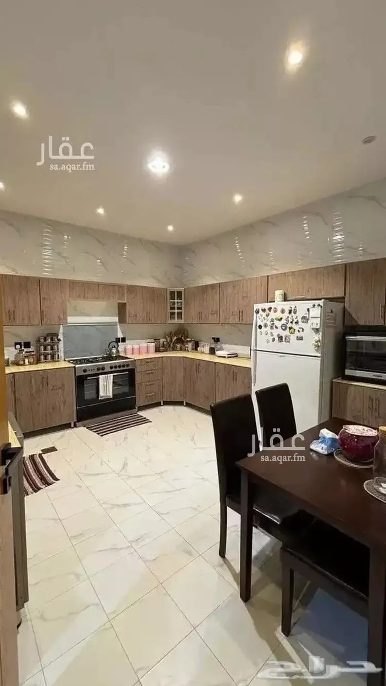 Floor for Sale in Unayzah Al Awniyyah 6