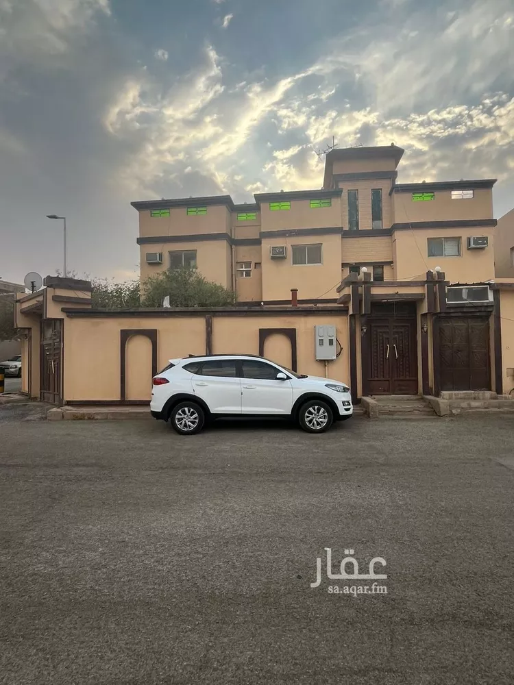 فيلا للبيع في شارع الخليفة الناصر لدين الله, حي الصالحية, مدينة عنيزه, منطقة القصيم صورة 4