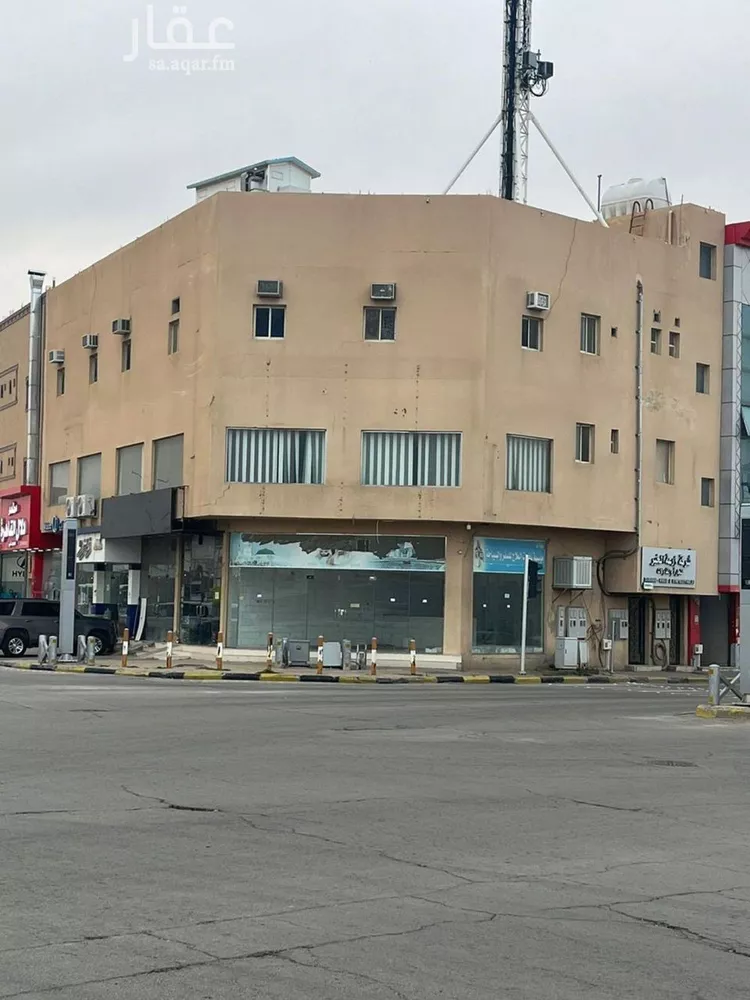 عمارة للبيع في شارع عبد العزيز عبدالله السليم, حي السليمانية, مدينة عنيزة, منطقة القصيم صورة 3