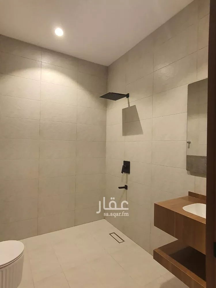 عمارة للبيع في شارع خليفة بن خياط, حي الوهلان, مدينة عنيزة, منطقة القصيم 6