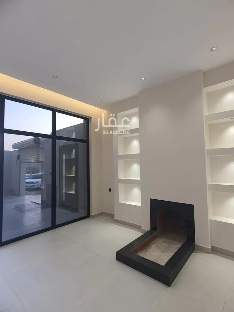 فيلا للبيع في شارع محمد الحصري, حي المصيف, مدينة عنيزة, منطقة القصيم صورة 4