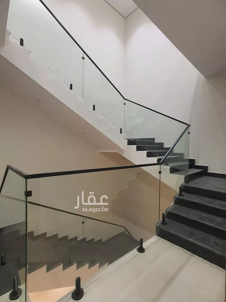 دور للبيع في شارع خبيب بن الحارث, حي المروج, مدينة عنيزة, منطقة القصيم صورة 3