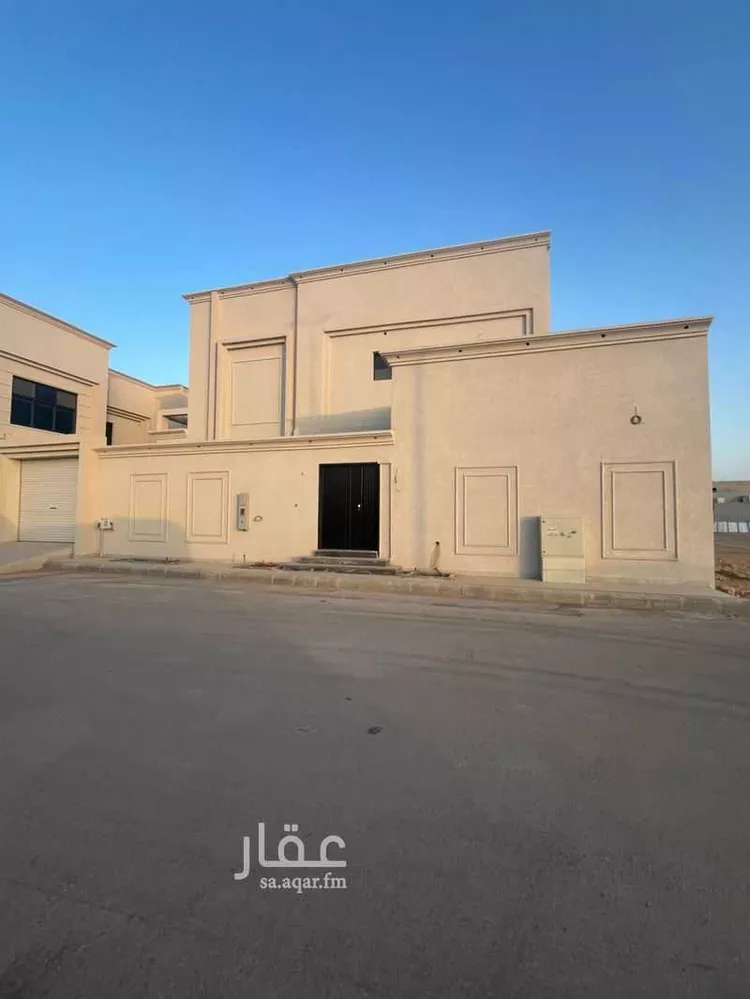 فيلا للبيع في شارع أسماء بنت عمرو, حي المنار, مدينة عنيزه, منطقة القصيم صورة 2