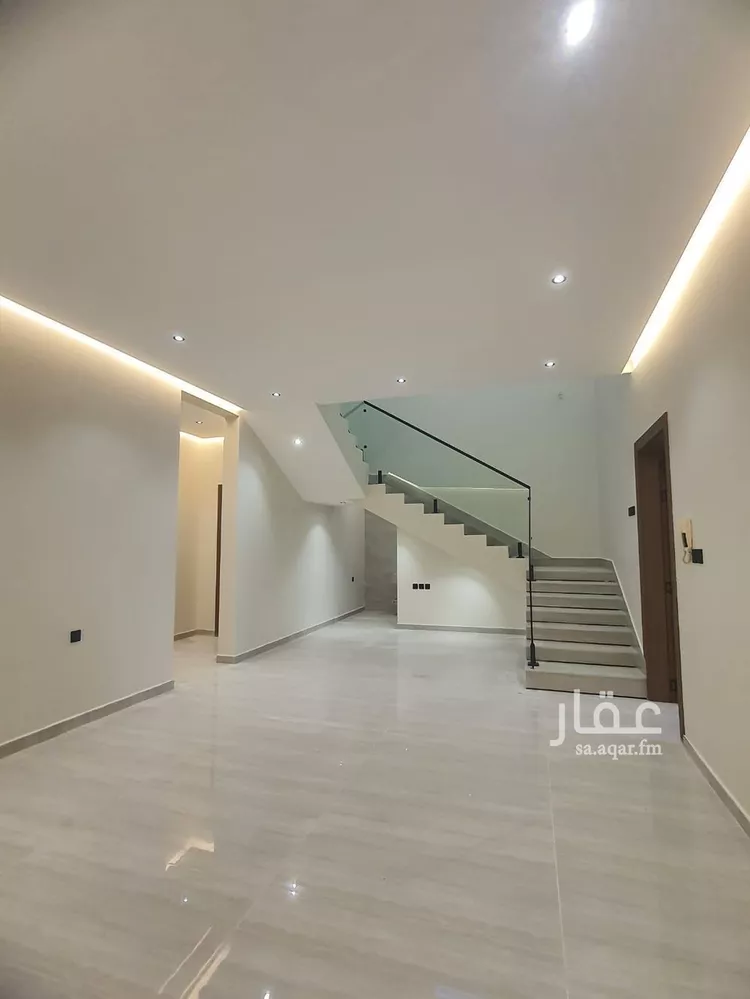 دور للبيع في شارع داخلي, حي العونية, مدينة عنيزة, منطقة القصيم صورة 3