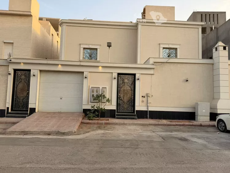 Floor for Rent in Riyadh Al Mahdiyah 2