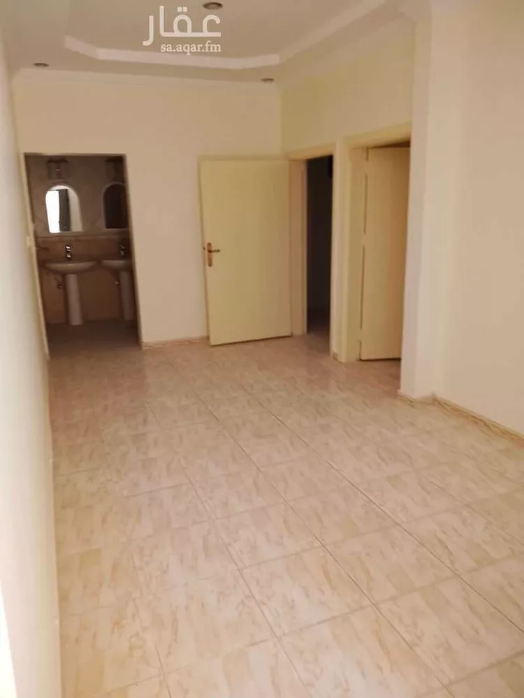عمارة للإيجار في شارع الصحراوي, حي الملز, مدينة الرياض, منطقة الرياض صورة 4