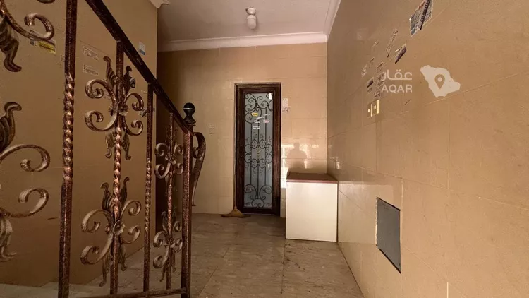 عمارة للبيع في شارع البراق, حي العقربية, مدينة الخبر, المنطقة الشرقية صورة 4