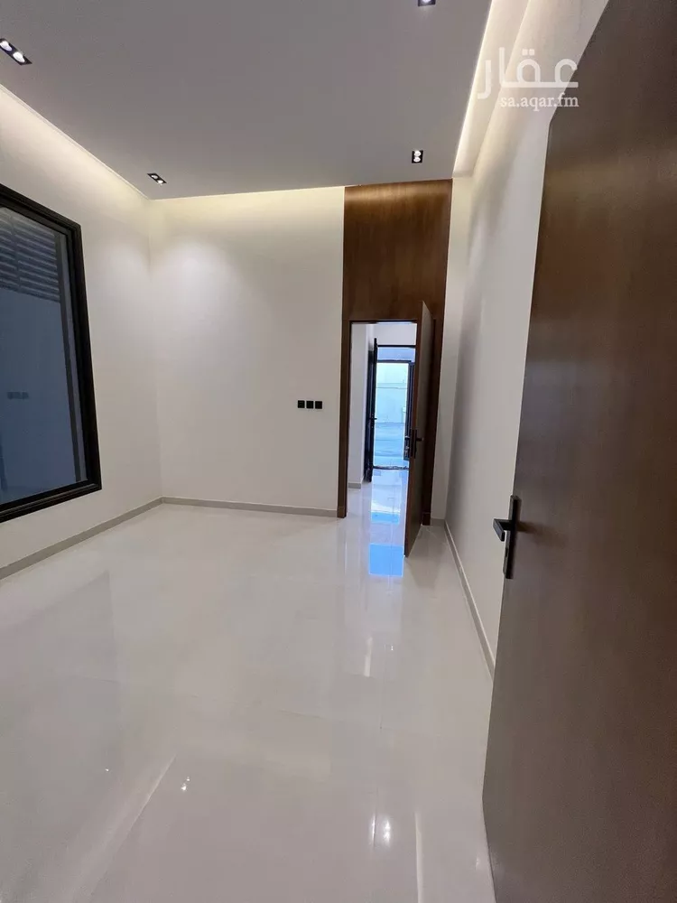 فيلا للبيع في شارع عبدالرحمن بن مفيريج, حي العريجاء الأوسط, مدينة الرياض, منطقة الرياض صورة 4