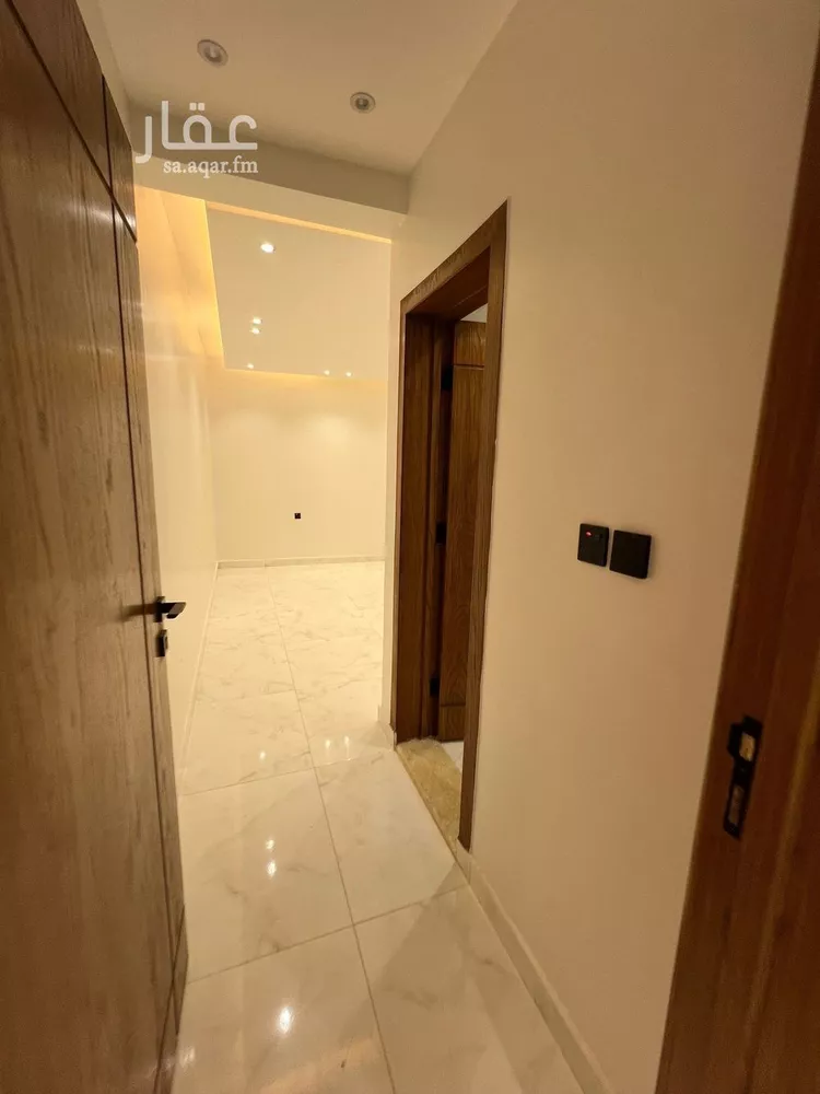 فيلا للبيع في شارع عبيدالله الهذلي, حي عكاظ, مدينة الرياض, منطقة الرياض 6