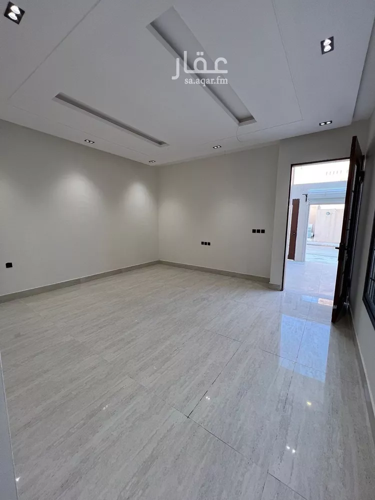 دور للبيع في شارع النقال, حي طويق, مدينة الرياض, منطقة الرياض 8
