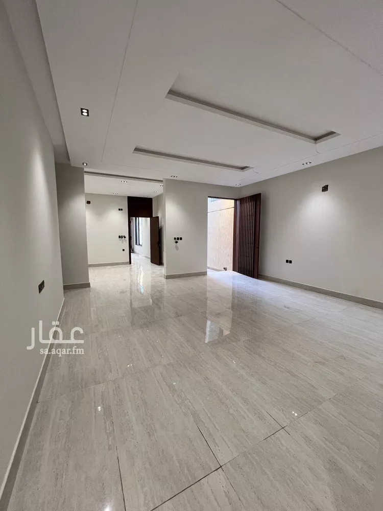 دور للبيع في شارع النقال, حي طويق, مدينة الرياض, منطقة الرياض 5