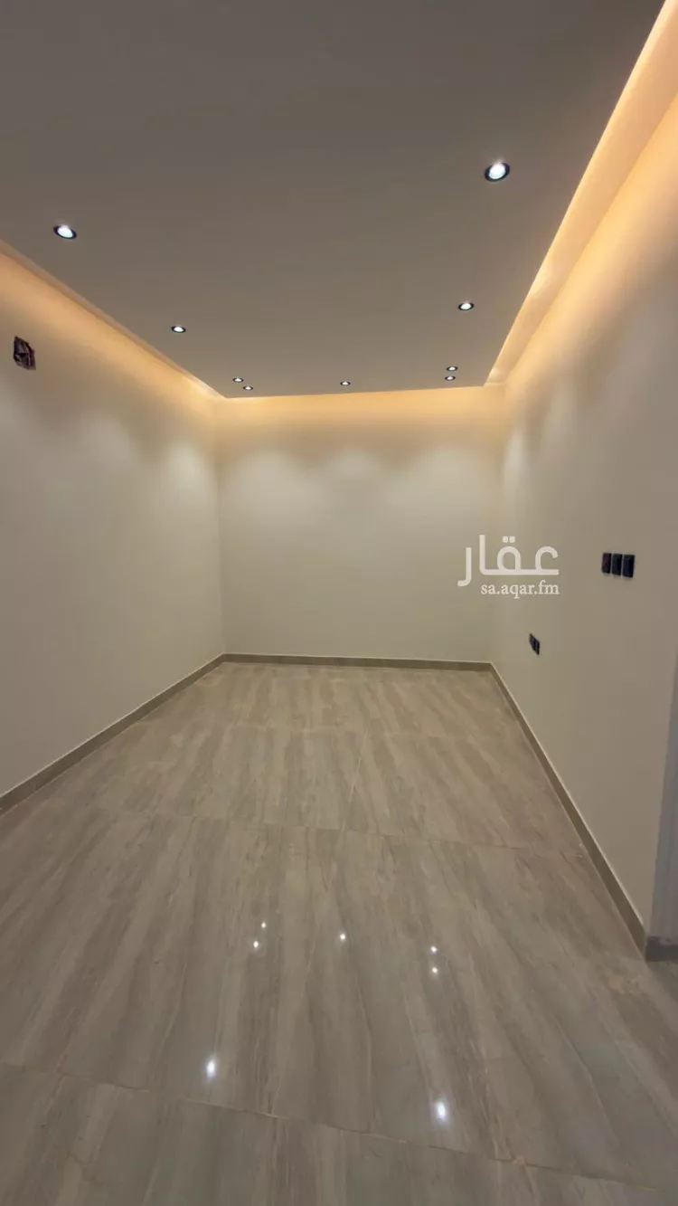 فيلا للبيع في شارع أبي عبدالله الركن, حي العريجاء الأوسط, مدينة الرياض, منطقة الرياض صورة 2