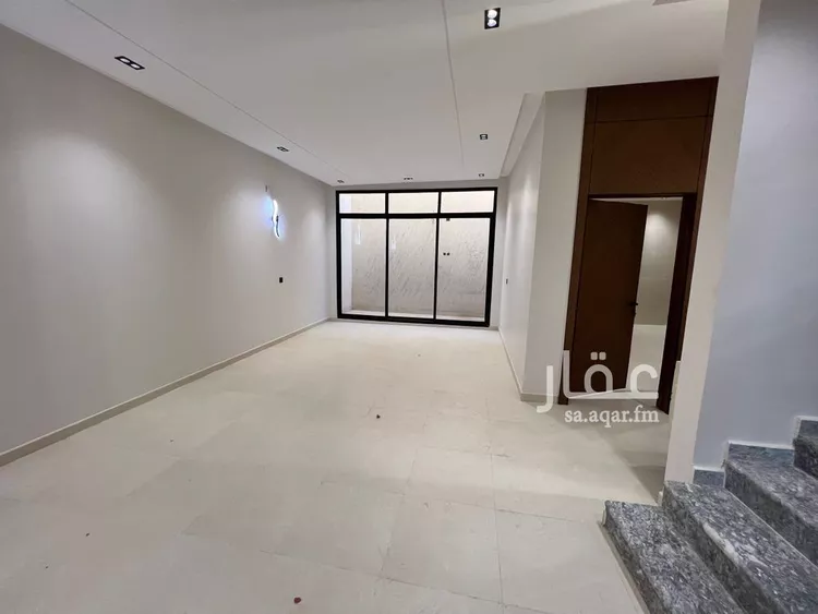 فيلا للبيع في شارع عبدالعزيز بن عبدالملك, حي طويق, مدينة الرياض, منطقة الرياض صورة 2