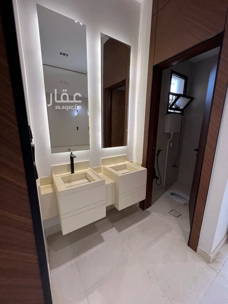 فيلا للبيع في شارع عبدالعزيز بن عبدالملك, حي طويق, مدينة الرياض, منطقة الرياض صورة 3