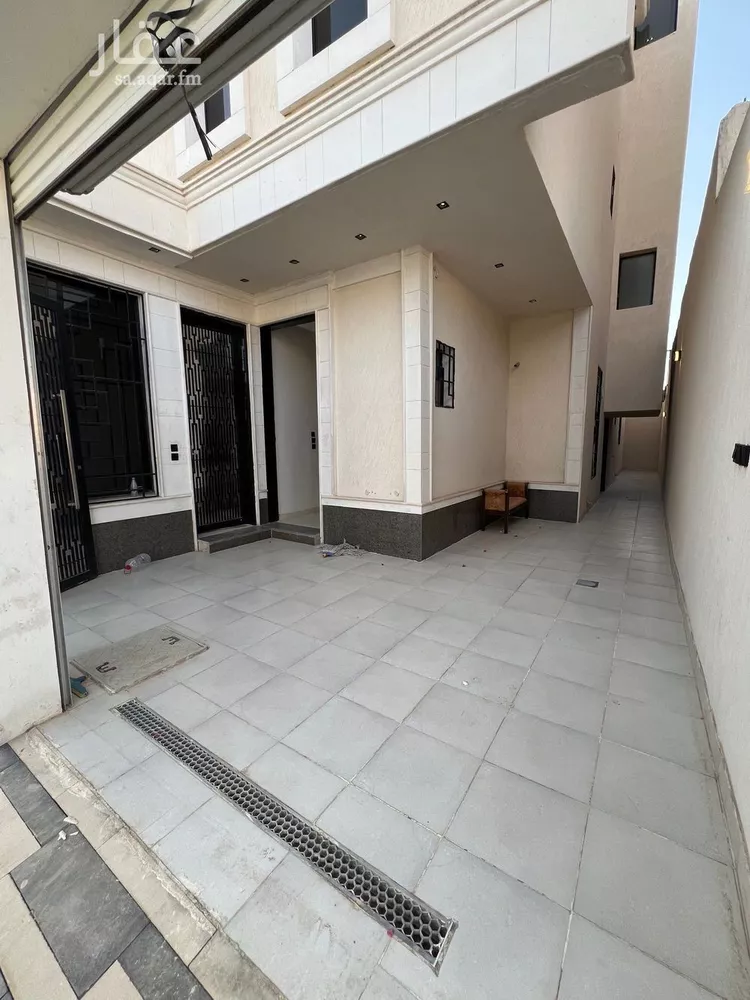 Villa for Sale in Riyadh Tuwaiq 8