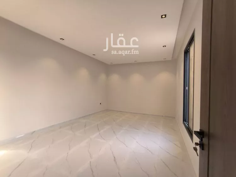 دور للبيع في شارع حسين بن صديق دحلان, حي عكاظ, مدينة الرياض, منطقة الرياض صورة 2