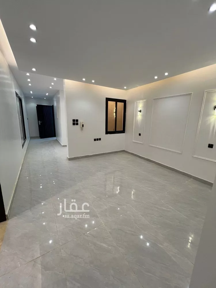 فيلا للبيع في شارع عبيدالله الهذلي, حي عكاظ, مدينة الرياض, منطقة الرياض 12
