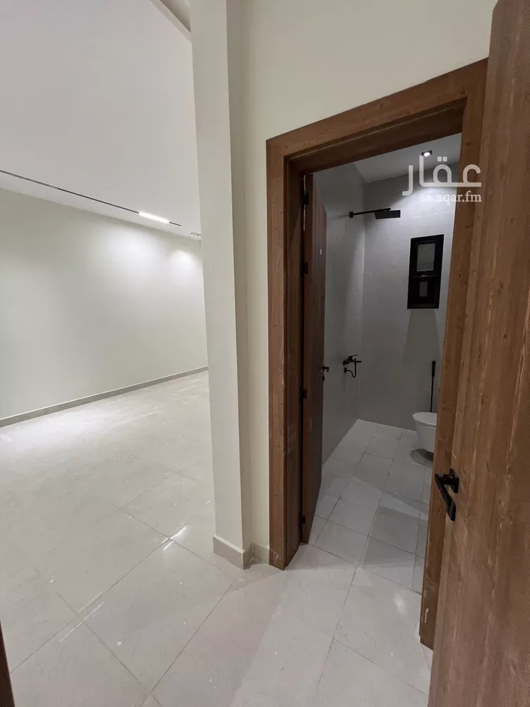 Floor for Sale in Riyadh Tuwaiq 11