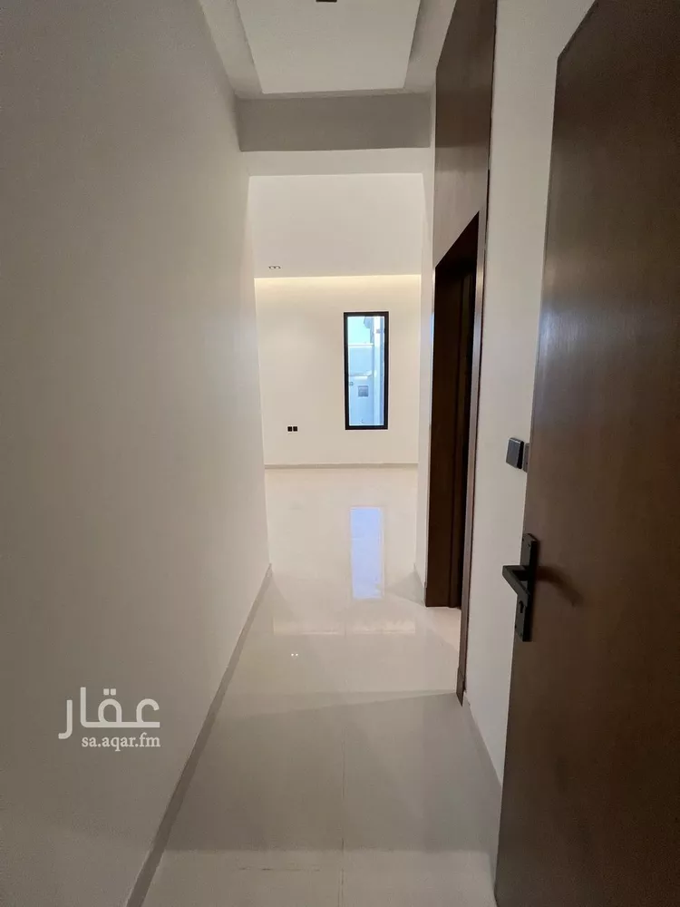 فيلا للبيع في شارع عبدالرحمن بن مفيريج, حي العريجاء الأوسط, مدينة الرياض, منطقة الرياض 8