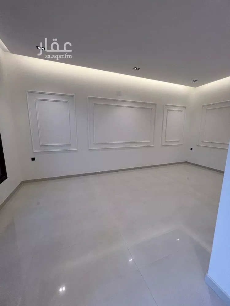 فيلا للبيع في شارع عبدالرحمن بن مفيريج, حي العريجاء الأوسط, مدينة الرياض, منطقة الرياض صورة 5