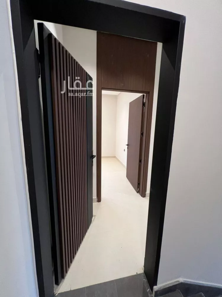 دور للبيع في شارع ابن الحسين, حي السويدي, مدينة الرياض, منطقة الرياض 7