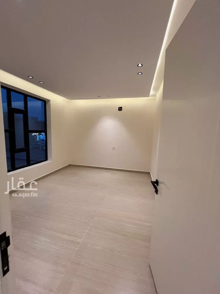 فيلا للبيع في شارع الكدادية, حي الحزم, مدينة الرياض, منطقة الرياض صورة 2