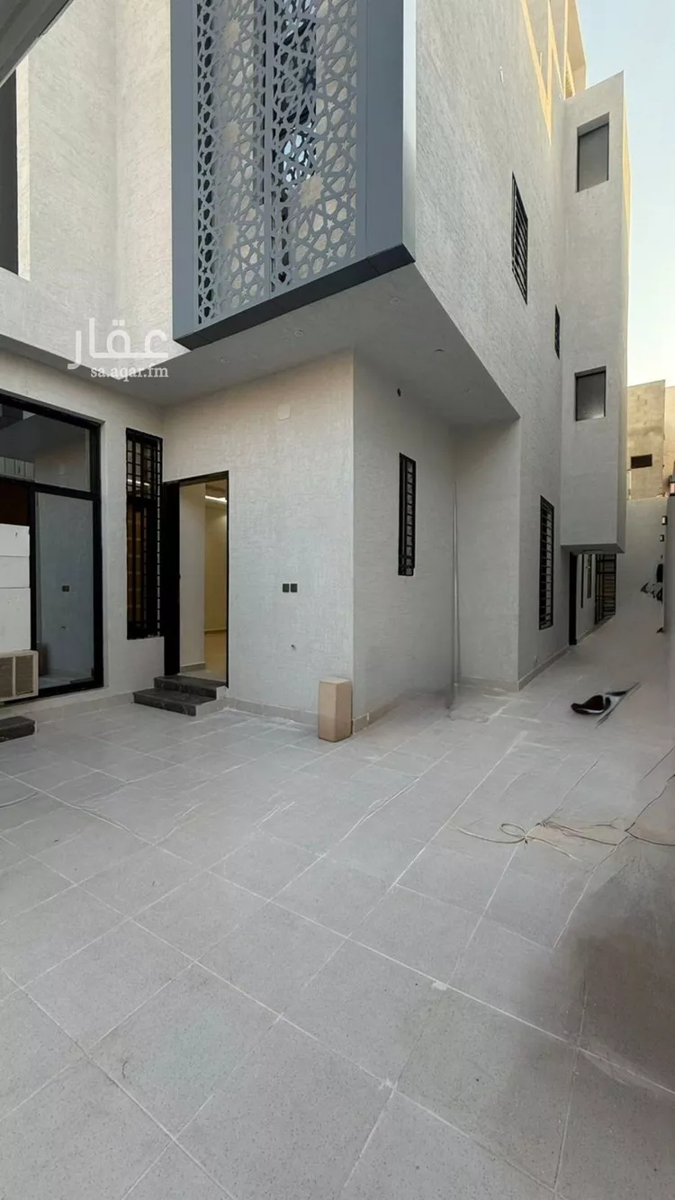 فيلا للبيع في شارع ابن خزرج, حي العريجاء الغربي, مدينة الرياض, منطقة الرياض صورة 4