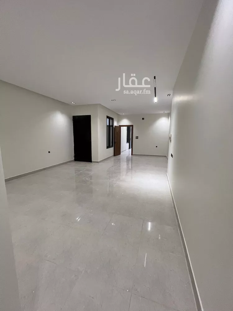Floor for Sale in Riyadh Tuwaiq 7