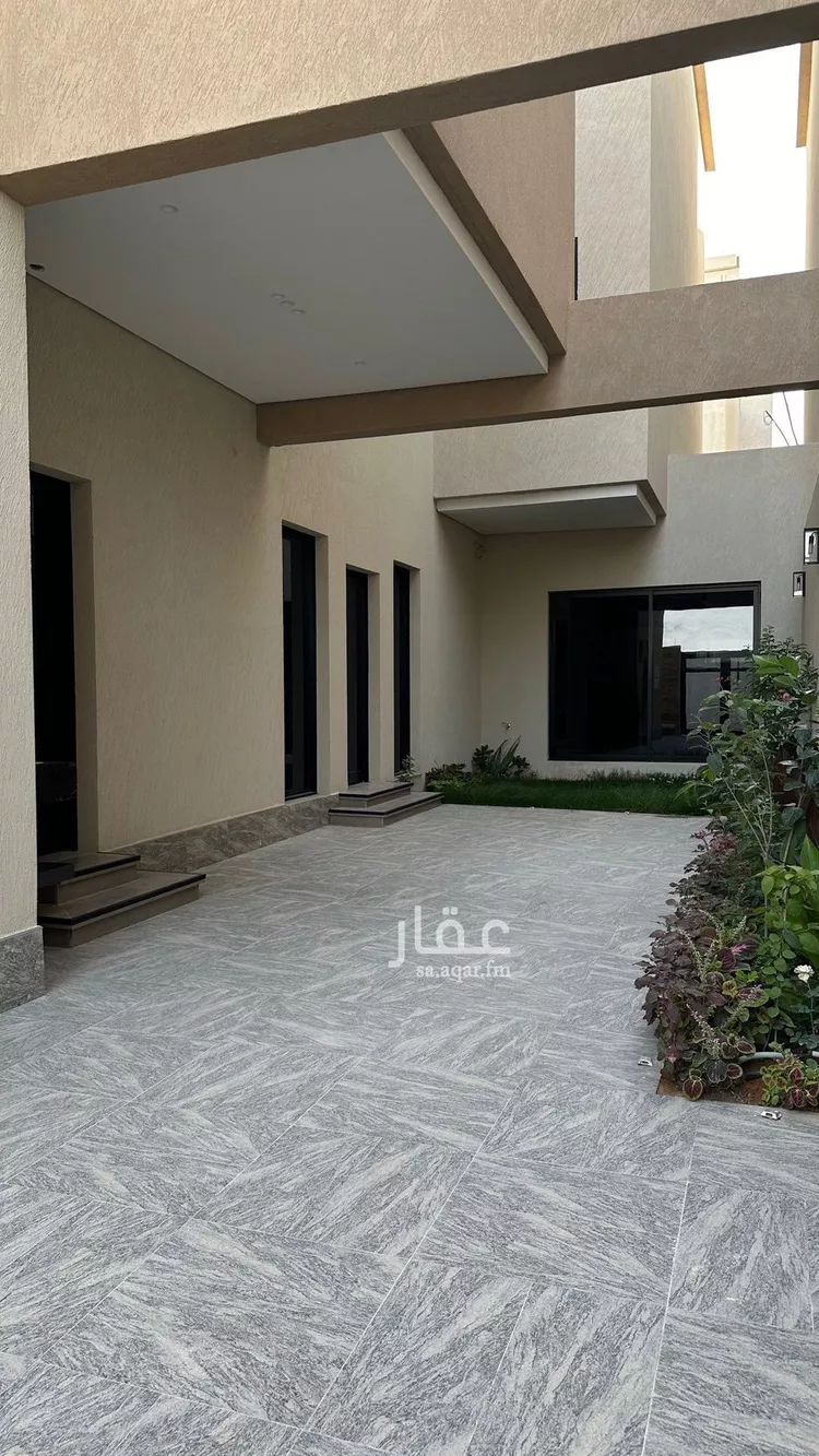 فيلا للبيع في شارع أحمد مفتي المكي الحنفي, حي المهدية, مدينة الرياض, منطقة الرياض صورة 4