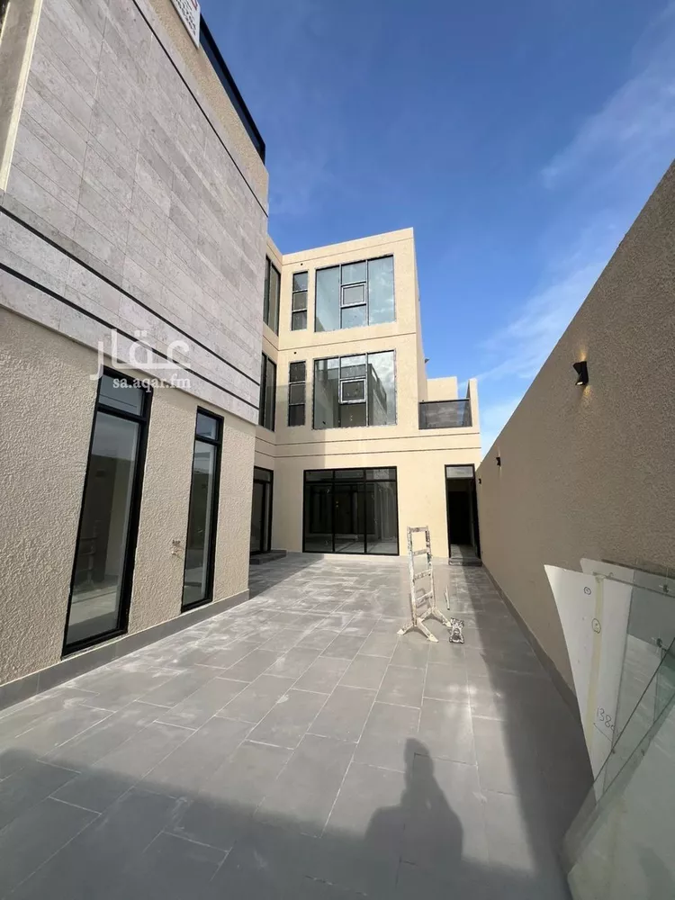 فيلا للبيع في شارع عبداللطيف بن المبارك, حي المهدية, مدينة الرياض, منطقة الرياض صورة 5