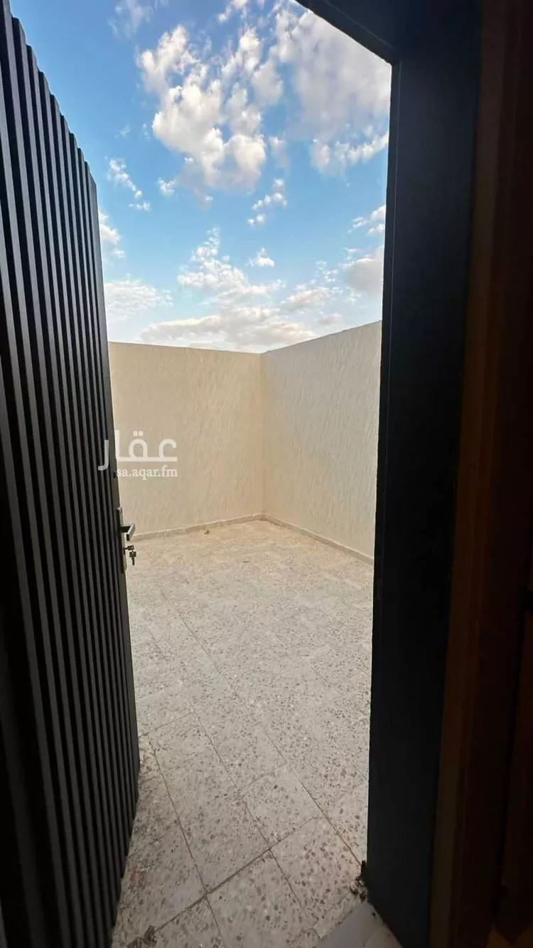 فيلا للبيع في شارع المختاره, حي ظهرة لبن, مدينة الرياض, منطقة الرياض 23