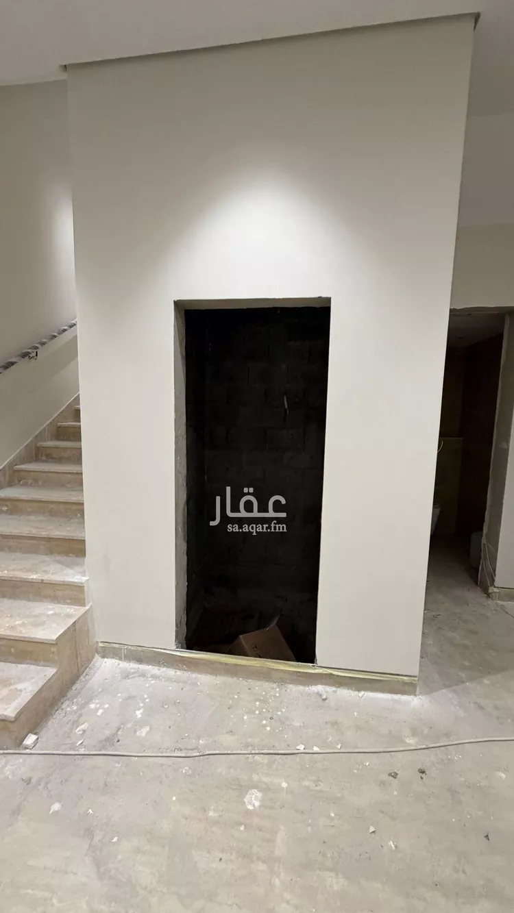 فيلا للبيع في شارع أبي نزار الصنعاني اليمني, حي المهدية, مدينة الرياض, منطقة الرياض 11