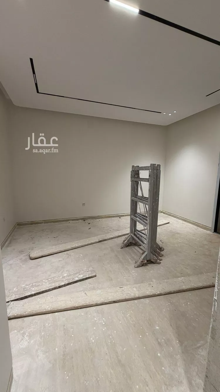 فيلا للبيع في شارع أبي نزار الصنعاني اليمني, حي المهدية, مدينة الرياض, منطقة الرياض 14