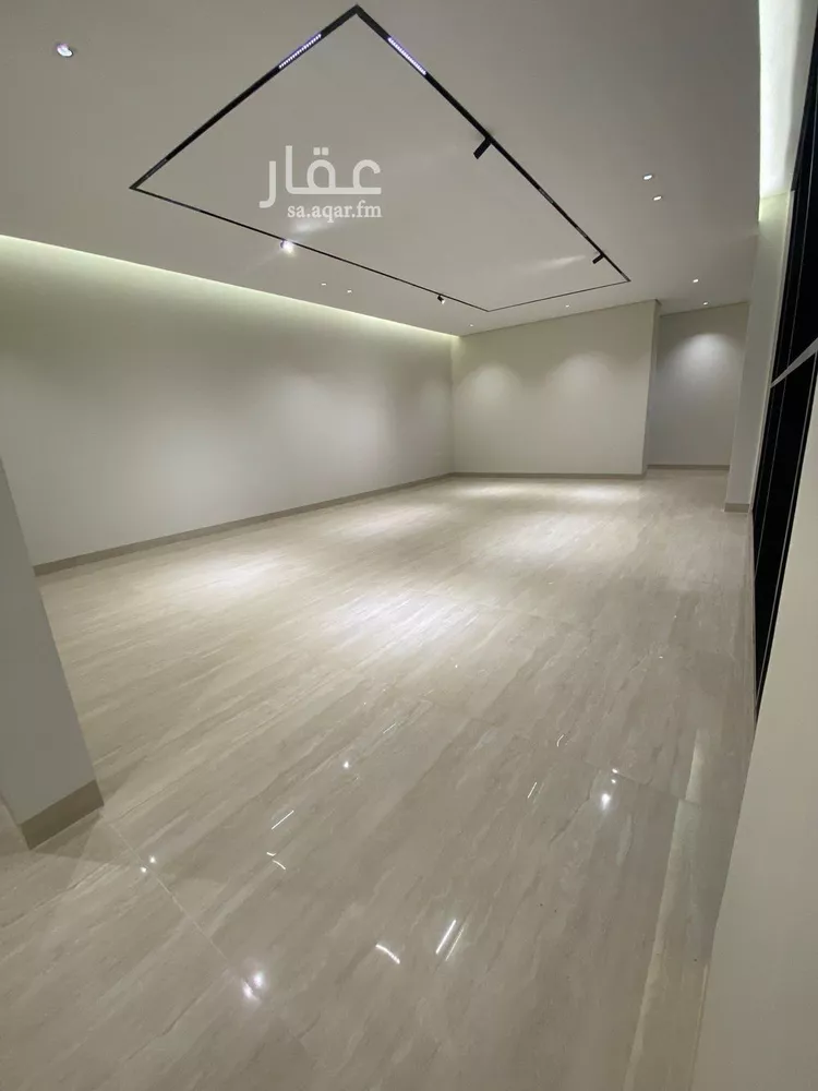 فيلا للبيع في شارع قطب الدين بن السلطان, حي المهدية, مدينة الرياض, منطقة الرياض صورة 4