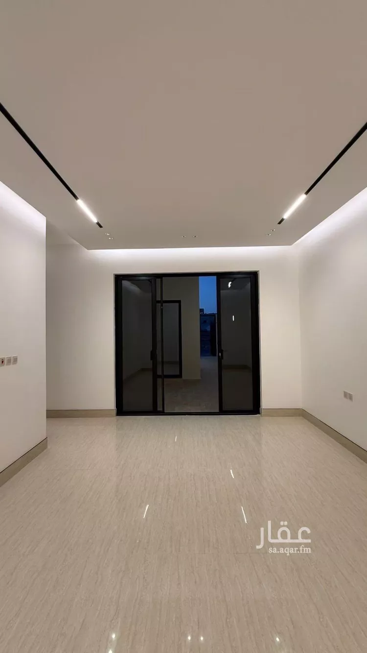 فيلا للبيع في شارع عبداللطيف بن المبارك, حي المهدية, مدينة الرياض, منطقة الرياض صورة 5