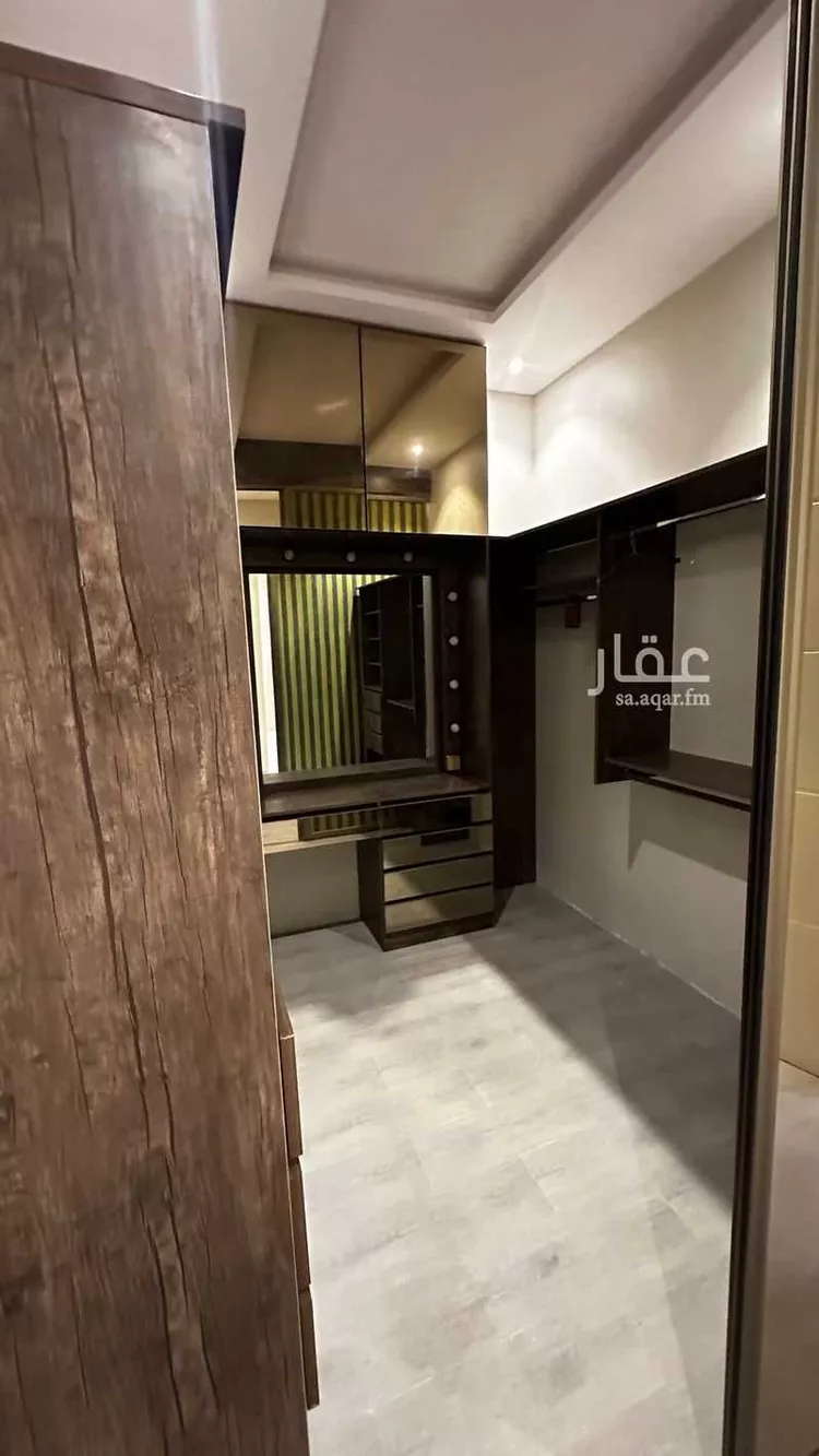فيلا للبيع في شارع الميناء, حي ظهرة لبن, مدينة الرياض, منطقة الرياض 21